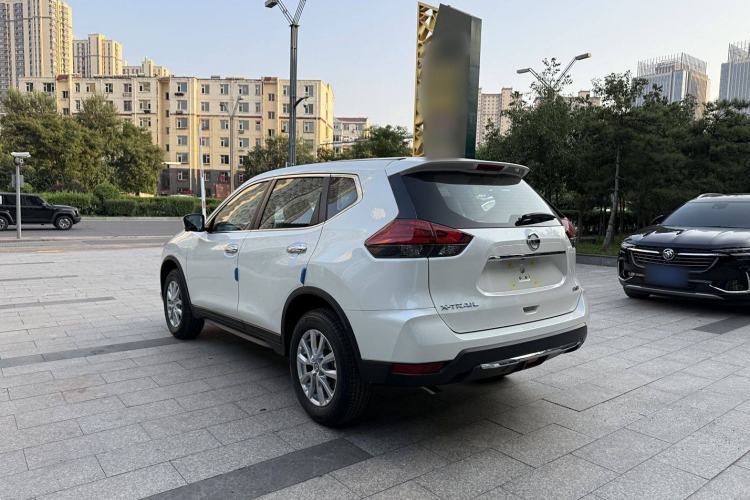 Used Nissan X-Trail 2023 Classic 2.0L Two-Wheel Drive Smart Connect Premium Edition Exterior 3