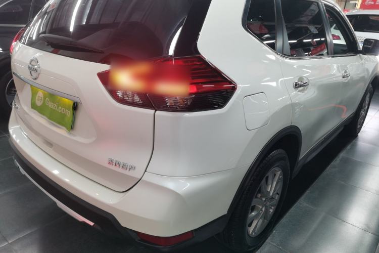 Used Nissan X-Trail 2023 Classic 2.0L Two-Wheel Drive Smart Connect & Comfort Edition Exterior 3