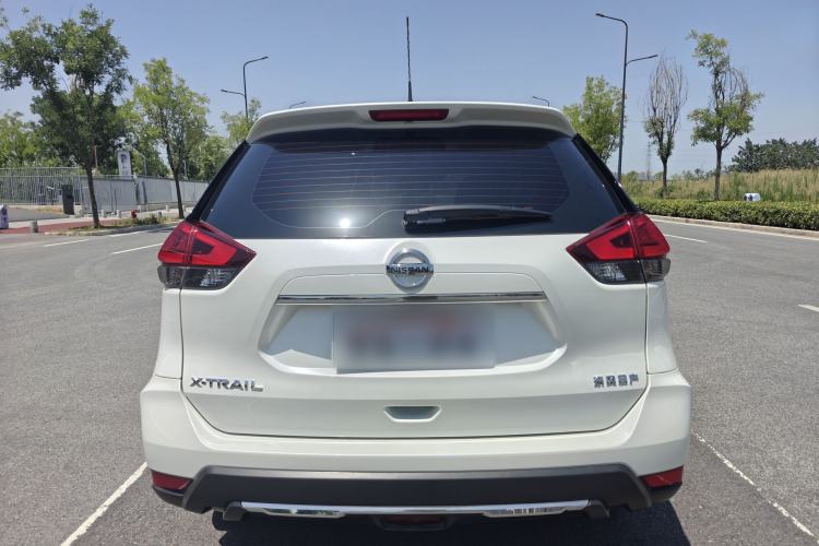 Used Nissan X-Trail 2023 Classic 2.0L Two-Wheel Drive Smart Connect & Comfort Edition Exterior 3