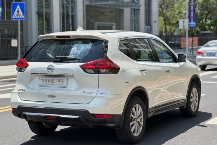 Used Nissan X-Trail 2023 Classic 2.0L Two-Wheel Drive Smart Connect Premium Edition Exterior 4
