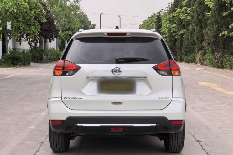 Used Nissan X-Trail 2023 Classic 2.0L Two-Wheel Drive Smart Connect Premium Edition Exterior 4
