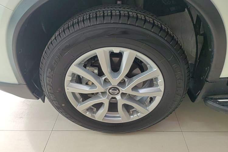 Used Nissan X-Trail 2023 Classic 2.0L Two-Wheel Drive Smart Connect Premium Edition Exterior 4