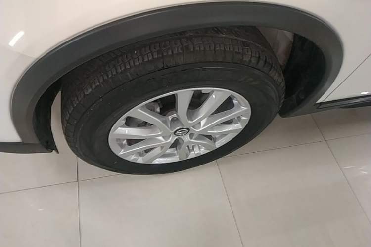 Used Nissan X-Trail 2023 Classic 2.0L Two-Wheel Drive Smart Connect & Comfort Edition Exterior 4