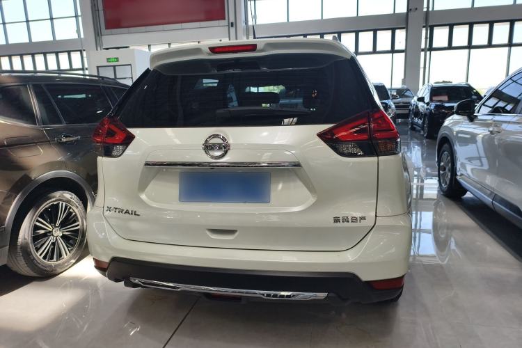 Used Nissan X-Trail 2023 Classic 2.0L Two-Wheel Drive Smart Connect & Comfort Edition Exterior 4