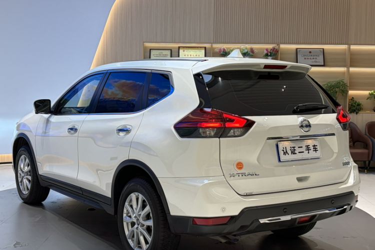Used Nissan X-Trail 2023 Classic 2.0L Two-Wheel Drive Smart Connect & Comfort Edition Exterior 5