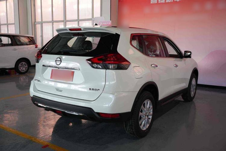 Used Nissan X-Trail 2023 Classic 2.0L Two-Wheel Drive Smart Connect Premium Edition Exterior 5
