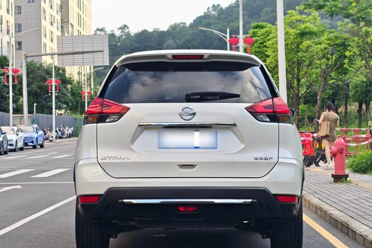 Used Nissan X-Trail 2023 Classic 2.0L Two-Wheel Drive Smart Connect & Comfort Edition Exterior 5