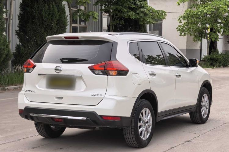 Used Nissan X-Trail 2023 Classic 2.0L Two-Wheel Drive Smart Connect Premium Edition Exterior 5