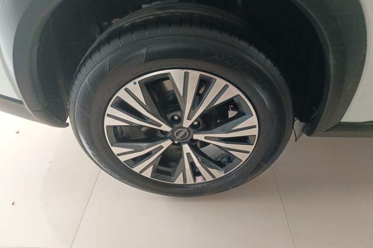 Used Nissan X-Trail 2023 e-POWER Ultra-Hybrid Dual-Motor All-Wheel-Drive Luxury Edition Exterior 5