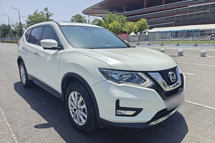 Used Nissan X-Trail 2023 Classic 2.0L Two-Wheel Drive Smart Connect & Comfort Edition Exterior 5