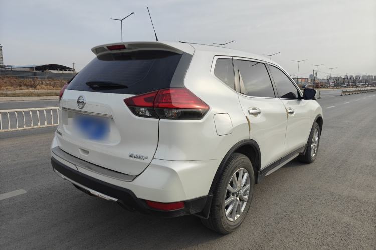Used Nissan X-Trail 2023 Classic 2.0L Two-Wheel Drive Smart Connect & Comfort Edition Exterior 5