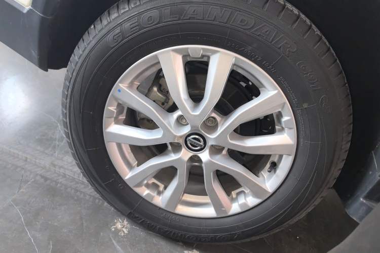 Used Nissan X-Trail 2023 Classic 2.0L Two-Wheel Drive Smart Connect & Comfort Edition Exterior 5