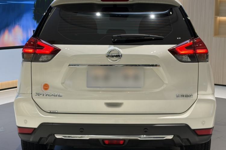 Used Nissan X-Trail 2023 Classic 2.0L Two-Wheel Drive Smart Connect & Comfort Edition Exterior 6