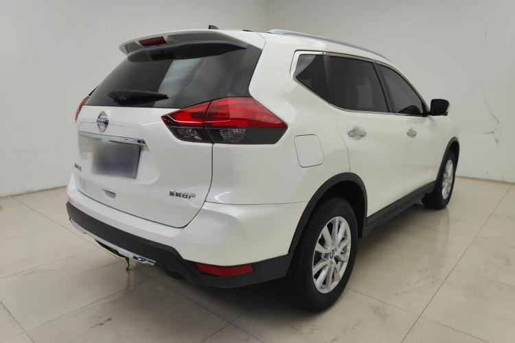 Used Nissan X-Trail 2023 Classic 2.0L Two-Wheel Drive Smart Connect Premium Edition Exterior 6