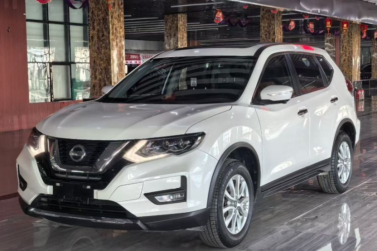 Used Nissan X-Trail 2023 Classic 2.0L Two-Wheel Drive Smart Connect Premium Edition Exterior 6