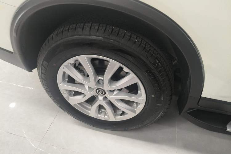 Used Nissan X-Trail 2023 Classic 2.0L Two-Wheel Drive Smart Connect Premium Edition Exterior 8