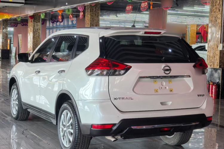 Used Nissan X-Trail 2023 Classic 2.0L Two-Wheel Drive Smart Connect Premium Edition Exterior 8