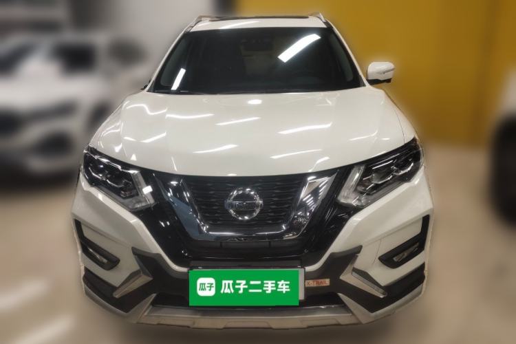 Used Nissan X-Trail 2023 Classic 2.0L Two-Wheel Drive Smart Connect Premium Edition Front