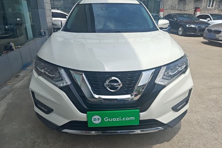 Used Nissan X-Trail 2023 Classic 2.0L Two-Wheel Drive Smart Connect Premium Edition Front