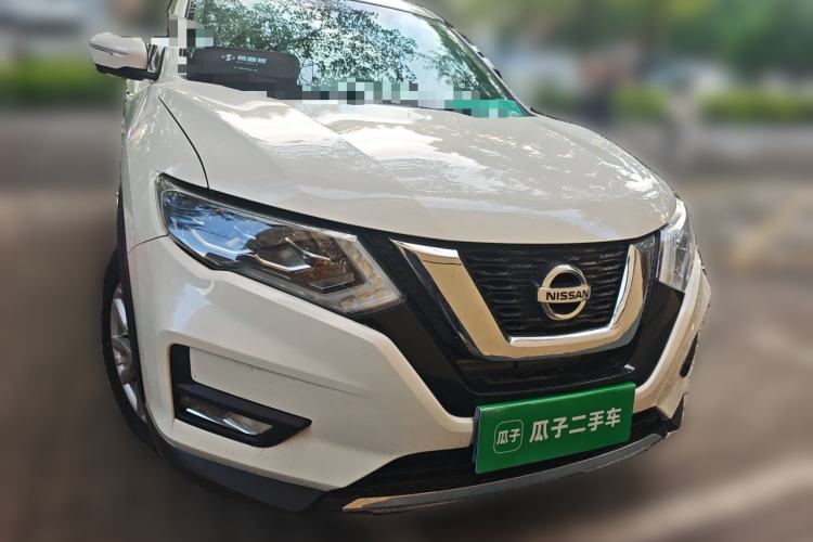 Used Nissan X-Trail 2023 Classic 2.0L Two-Wheel Drive Smart Connect Premium Edition Front