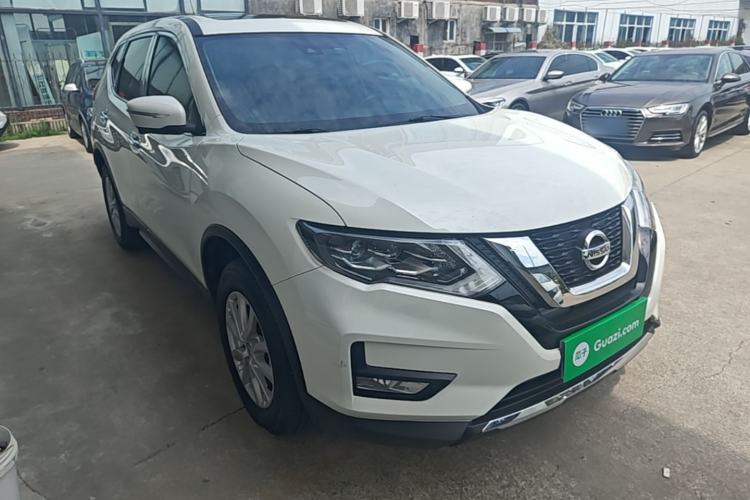 Used Nissan X-Trail 2023 Classic 2.0L Two-Wheel Drive Smart Connect Premium Edition Front Right 45 Deg