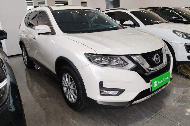 Used Nissan X-Trail 2023 Classic 2.0L Two-Wheel Drive Smart Connect Premium Edition Front Right 45 Deg