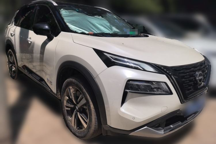 Used Nissan X-Trail 2023 e-POWER Ultra-Hybrid Dual-Motor All-Wheel-Drive Supreme Edition Front Right 45 Deg