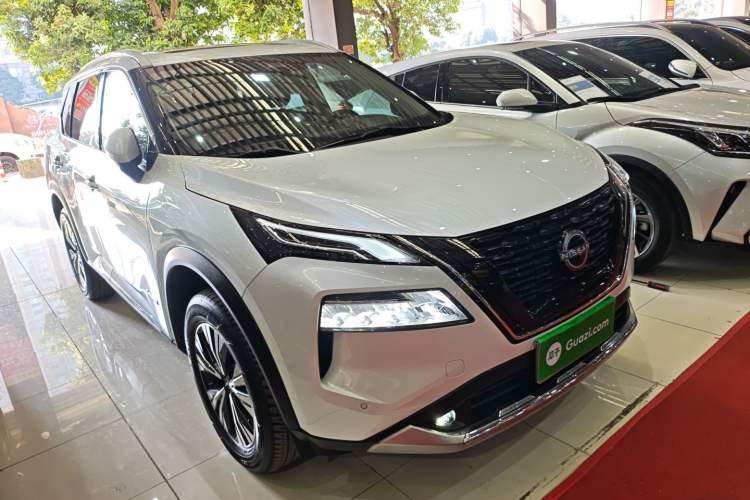 Used Nissan X-Trail 2023 e-POWER Ultra-Hybrid Dual-Motor All-Wheel-Drive Luxury Edition Front Right 45 Deg