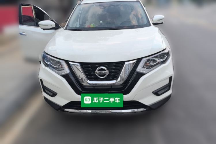 Used Nissan X-Trail 2023 Classic 2.0L Two-Wheel Drive Smart Connect Premium Edition Front