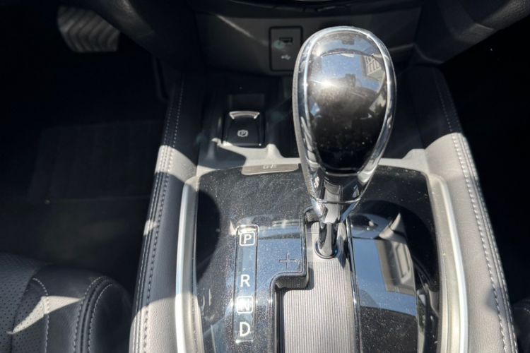 Used Nissan X-Trail 2023 Classic 2.0L Two-Wheel Drive Smart Connect Premium Edition Gear Lever