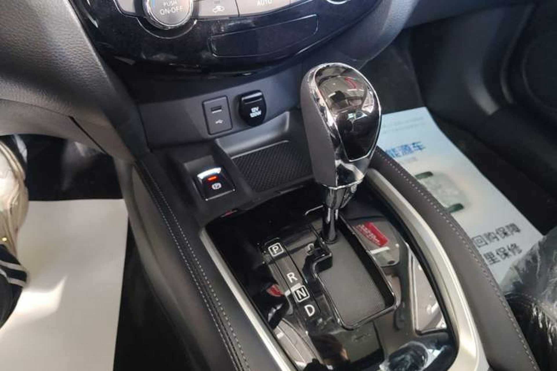 Used Nissan X-Trail 2023 Classic 2.0L Two-Wheel Drive Smart Connect Premium Edition Gear Lever