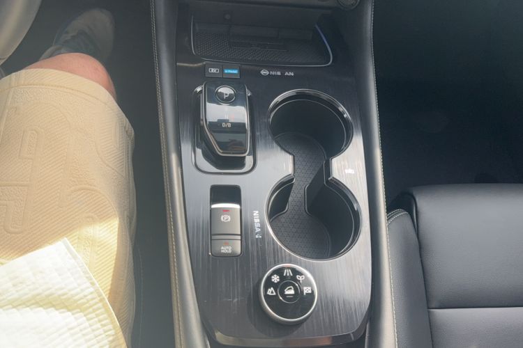 Used Nissan X-Trail 2023 e-POWER Ultra-Hybrid Dual-Motor All-Wheel-Drive Supreme Edition Gear Lever