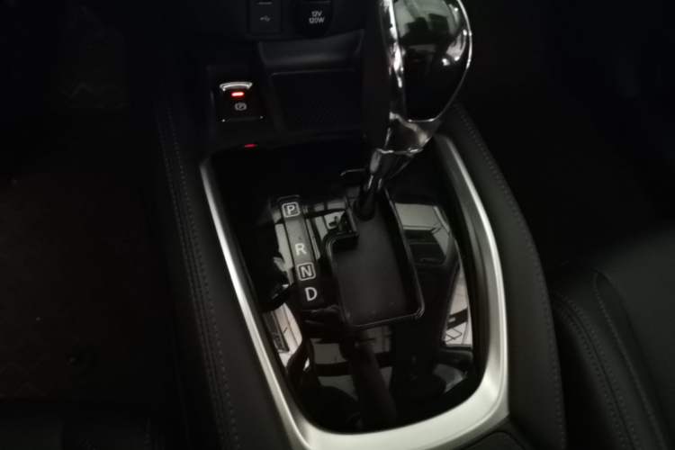 Used Nissan X-Trail 2023 Classic 2.0L Two-Wheel Drive Smart Connect Premium Edition Gear Lever