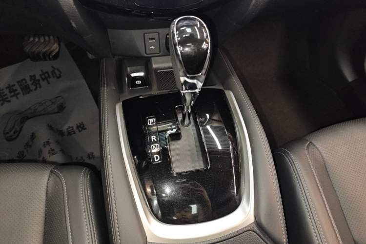 Used Nissan X-Trail 2023 Classic 2.0L Two-Wheel Drive Smart Connect Premium Edition Gear Lever