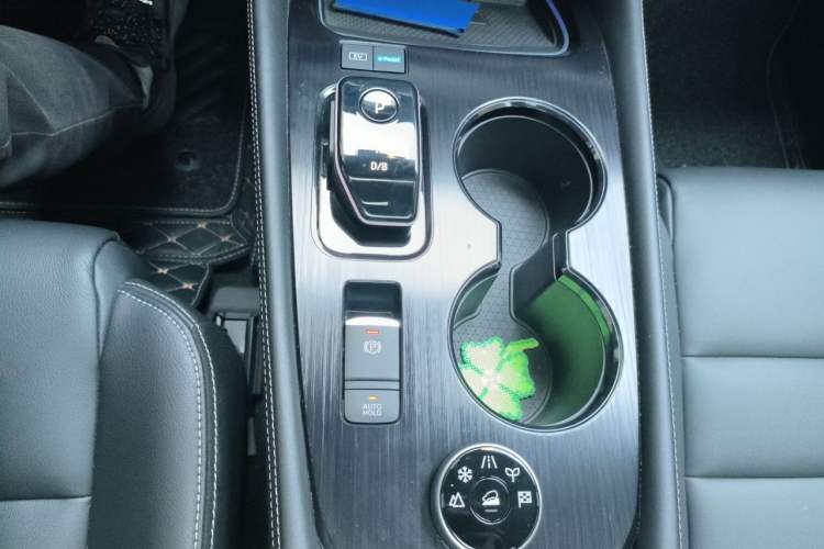 Used Nissan X-Trail 2023 e-POWER Ultra-Hybrid Dual-Motor All-Wheel-Drive Supreme Edition Gear Lever