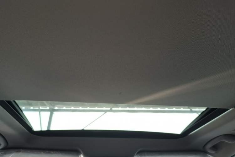 Used Nissan X-Trail 2023 e-POWER Ultra-Hybrid Dual-Motor All-Wheel-Drive Supreme Edition Headliner