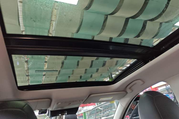 Used Nissan X-Trail 2023 Classic 2.0L Two-Wheel Drive Smart Connect & Comfort Edition Headliner