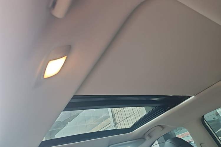 Used Nissan X-Trail 2023 Classic 2.0L Two-Wheel Drive Smart Connect Premium Edition Headliner