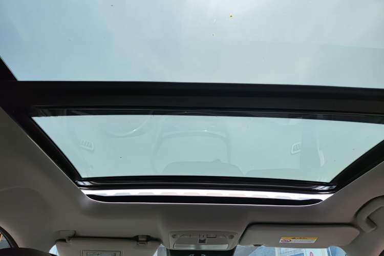 Used Nissan X-Trail 2023 Classic 2.0L Two-Wheel Drive Smart Connect & Comfort Edition Headliner