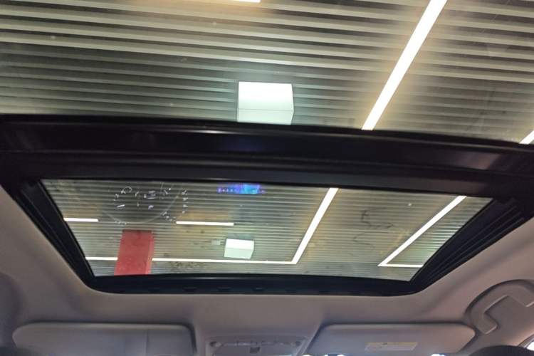 Used Nissan X-Trail 2023 Classic 2.0L Two-Wheel Drive Smart Connect Premium Edition Headliner