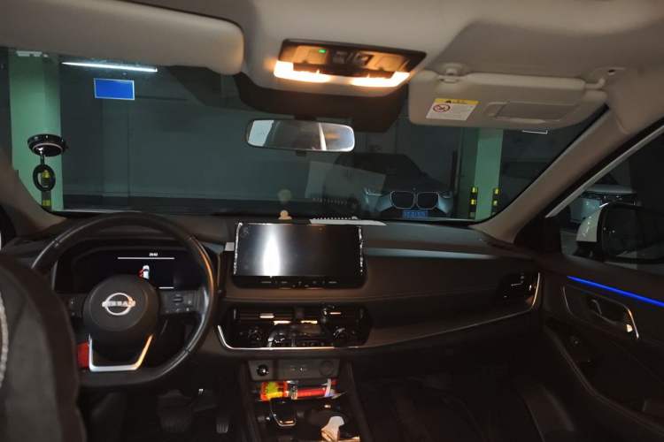 Used Nissan X-Trail 2023 e-POWER Ultra-Hybrid Dual-Motor All-Wheel-Drive Supreme Edition Headliner