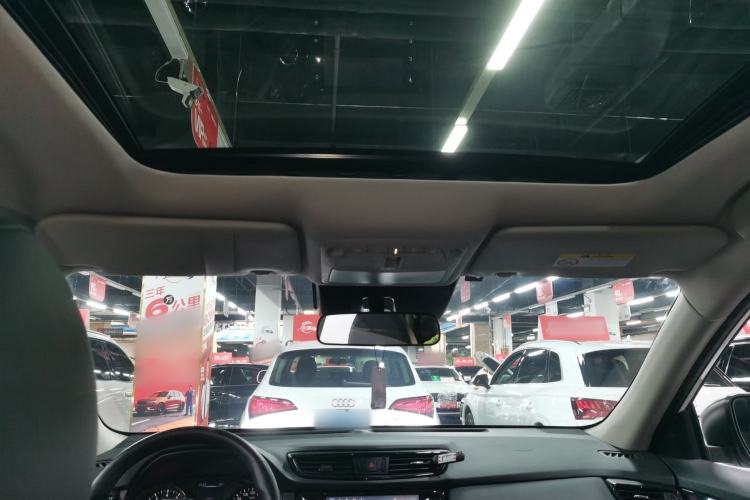 Used Nissan X-Trail 2023 Classic 2.0L Two-Wheel Drive Smart Connect & Comfort Edition Headliner