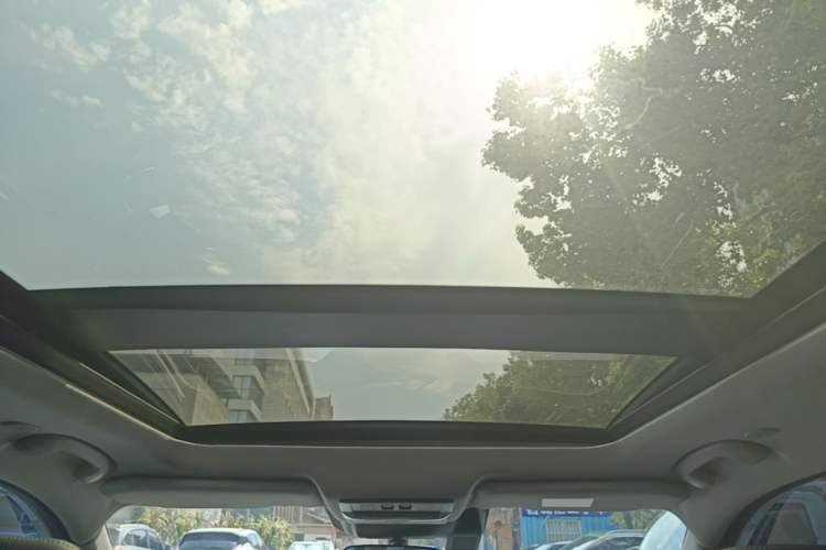 Used Nissan X-Trail 2023 e-POWER Ultra-Hybrid Dual-Motor All-Wheel-Drive Luxury Edition Headliner