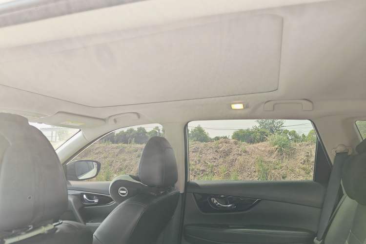 Used Nissan X-Trail 2023 Classic 2.0L Two-Wheel Drive Smart Connect & Comfort Edition Headliner