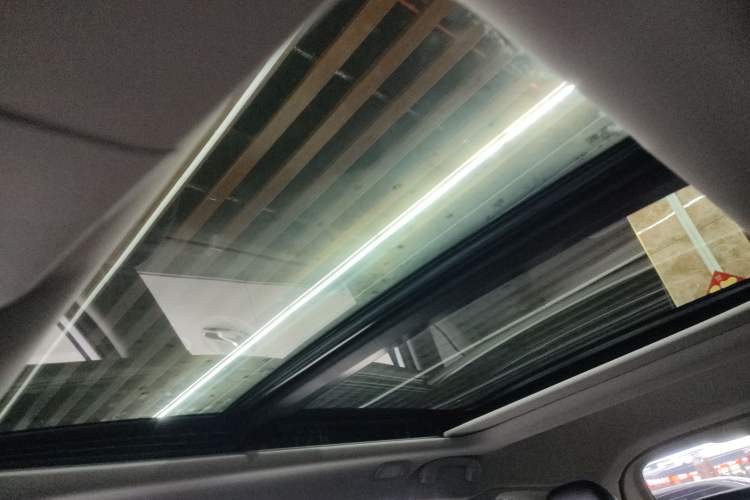 Used Nissan X-Trail 2023 Classic 2.0L Two-Wheel Drive Smart Connect Premium Edition Headliner