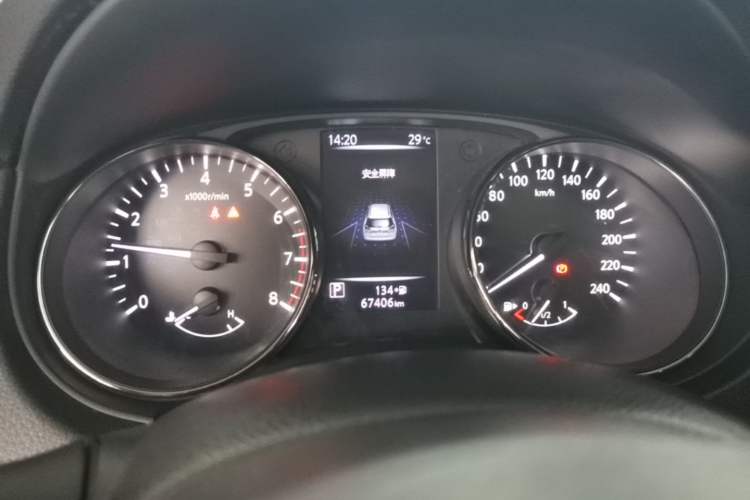 Used Nissan X-Trail 2023 Classic 2.0L Two-Wheel Drive Smart Connect Premium Edition Instrument Cluster