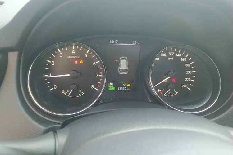 Used Nissan X-Trail 2023 Classic 2.0L Two-Wheel Drive Smart Connect Premium Edition Instrument Cluster