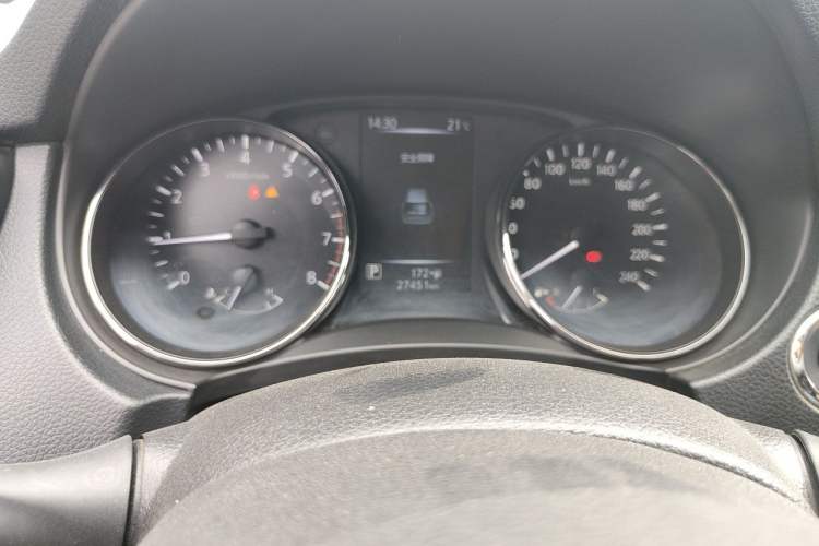 Used Nissan X-Trail 2023 Classic 2.0L Two-Wheel Drive Smart Connect Premium Edition Instrument Cluster