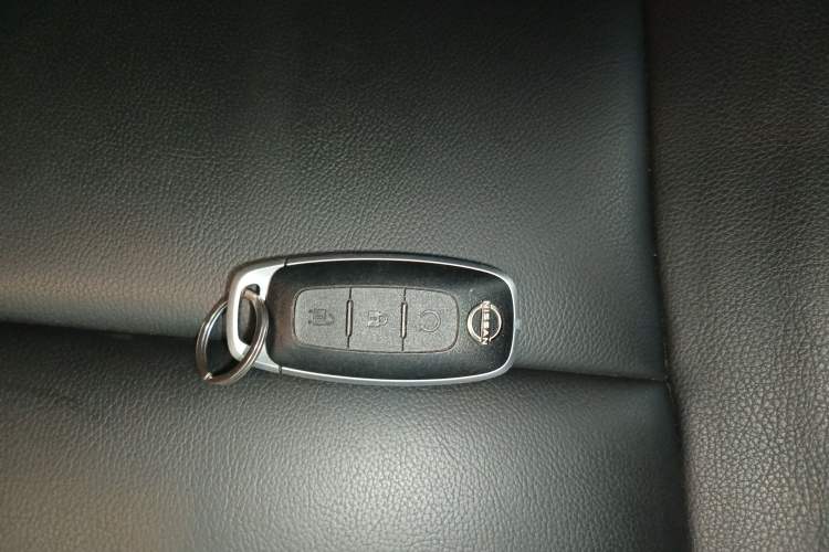 Used Nissan X-Trail 2023 e-POWER Ultra-Hybrid Dual-Motor All-Wheel-Drive Luxury Edition Interior 1