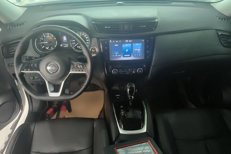 Used Nissan X-Trail 2023 Classic 2.0L Two-Wheel Drive Smart Connect Premium Edition Interior 2